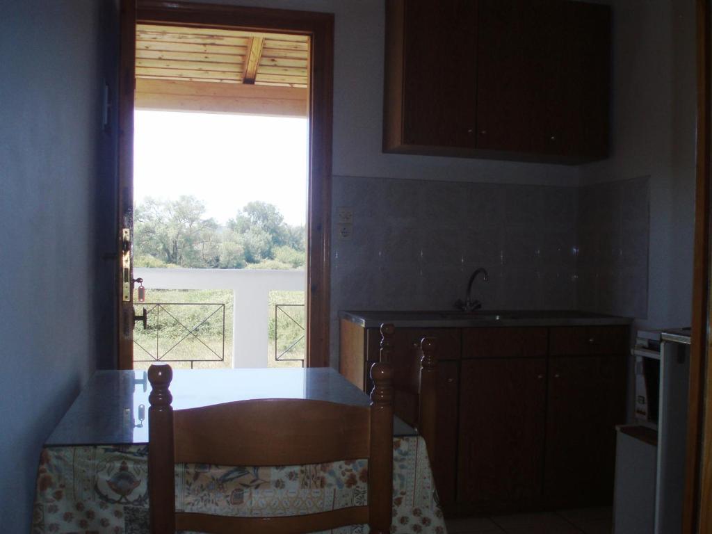 Loula Apartments Сидари Стая снимка
